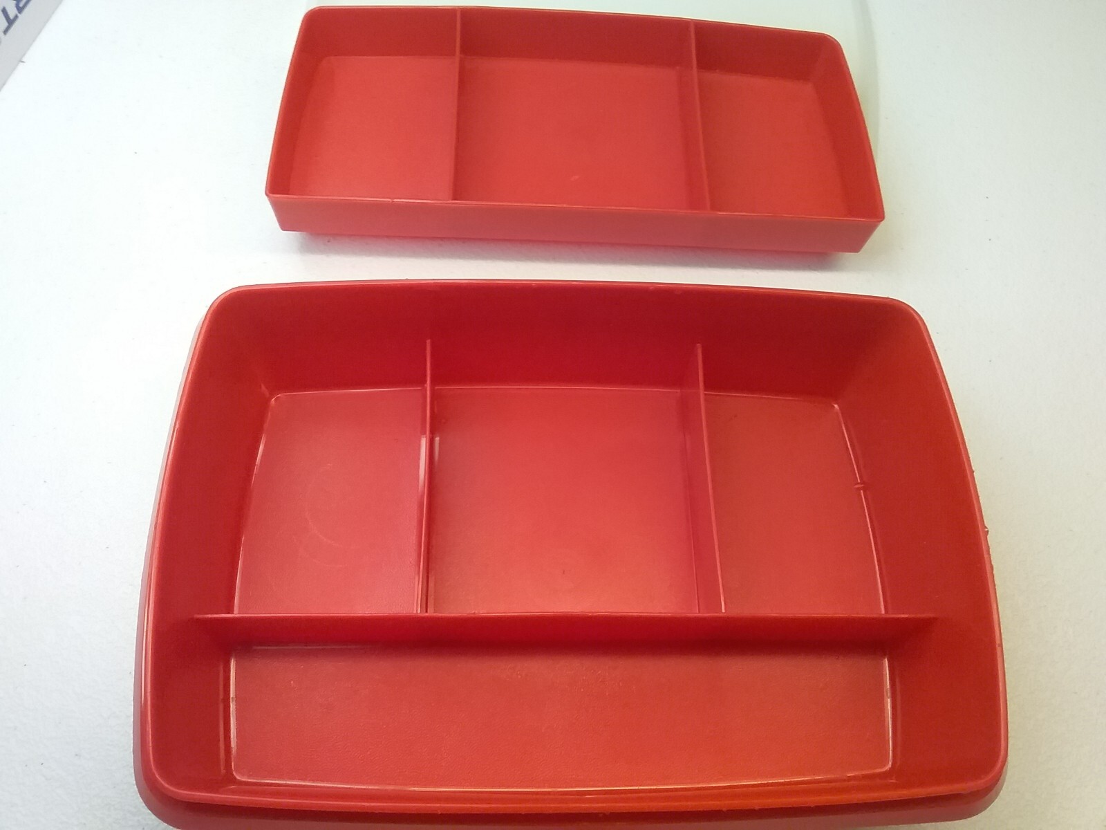 VINTAGE TUPPERWARE TUPPERCRAFT ORGANIZER 767-2 INSERT TRAY 786-2 LID 769-2 RED