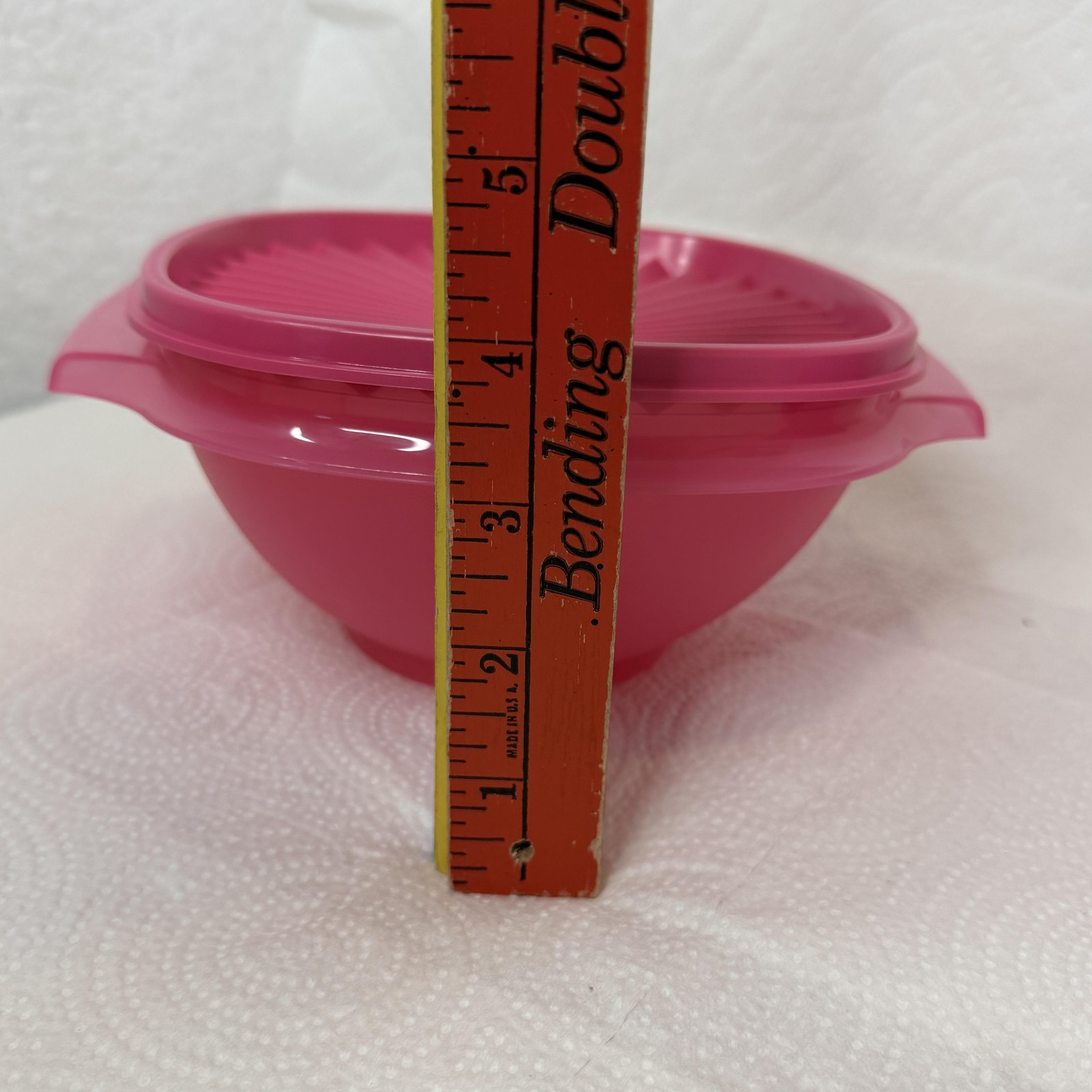 Tupperware Servalier Bowls Set 2 With Lids Purple Pink Round 6 Cup 5 Cup