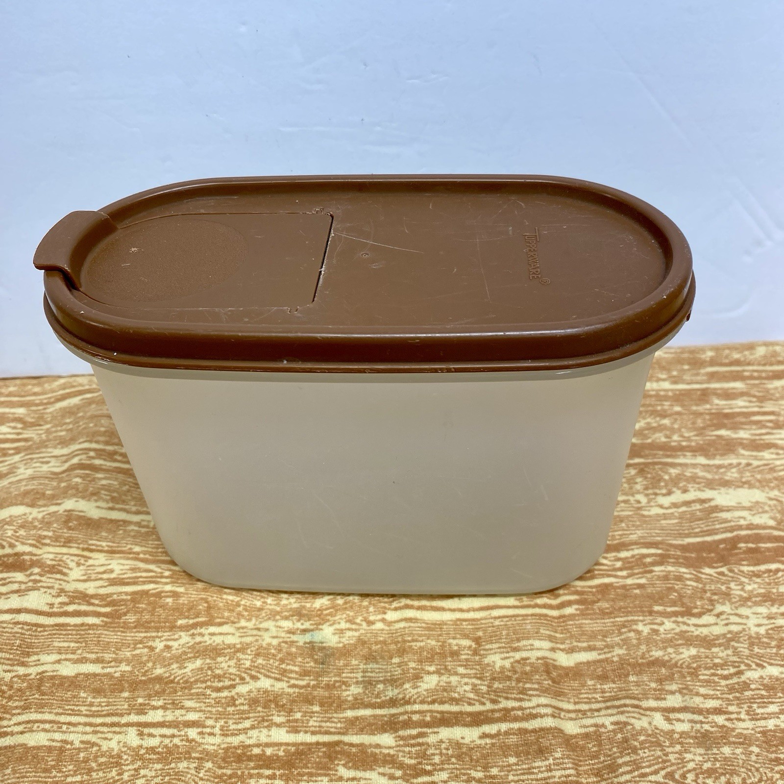 Tupperware Clear/Brown Rectangular Snap Lid Storage Container 4 3/4 Cups 1512-21