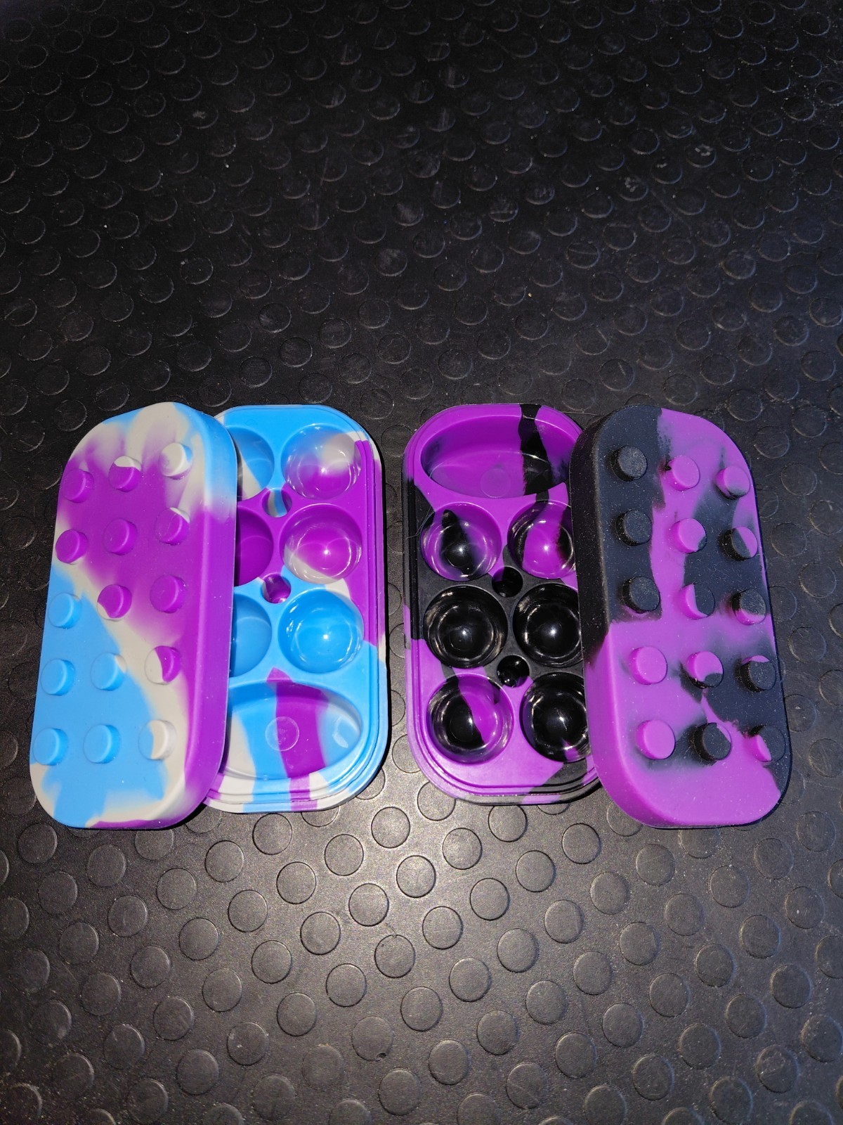 2 Silicone Containers Multi Compartment Concentrate Non-stick Jar New