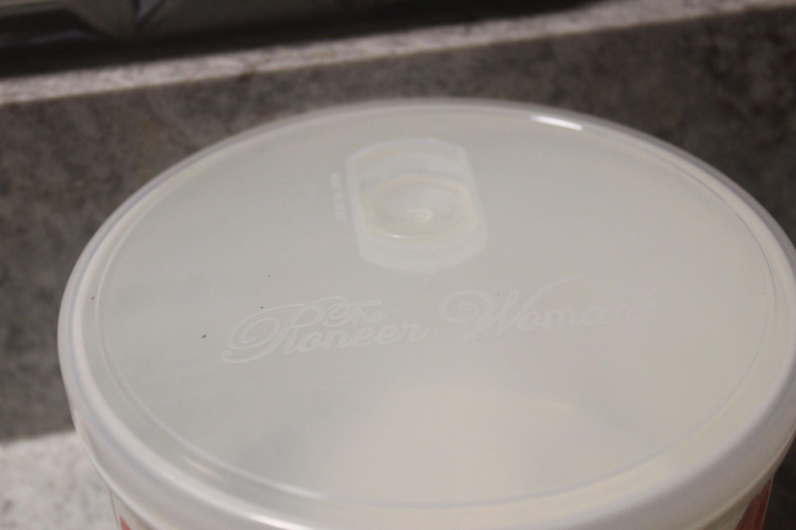 Pioneer Woman ~ Stoneware Food Storage Container ~ Floral Meadows ~ Large