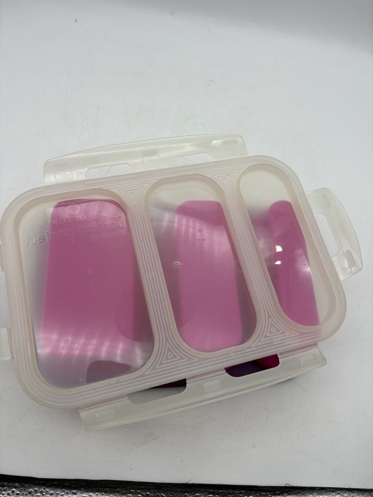 CROFTON PORTION PERFECT COLLAPSIBLE MEAL KIT Pink Purple 3 SECTIONS
