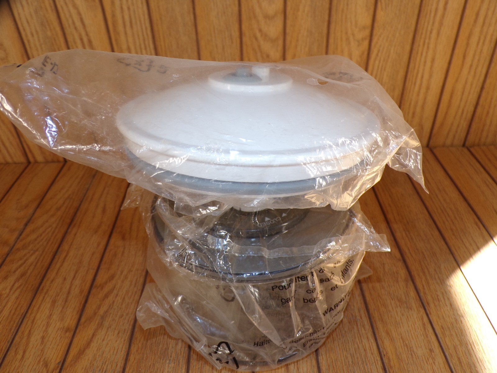 FOOD SAVER VACUUM SEAL SNAIL CONTAINER SET SMOKE WITH ACCESSORIES & SCALE NEW