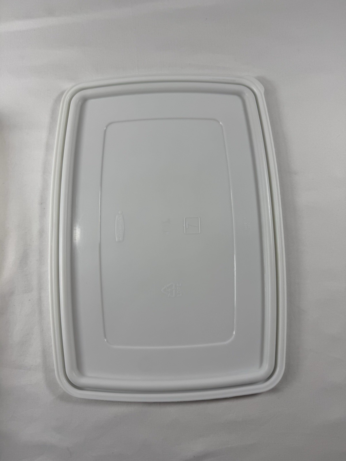 Rubbermaid Servin’ Saver #7 Deviled Egg Keeper Container White Lid