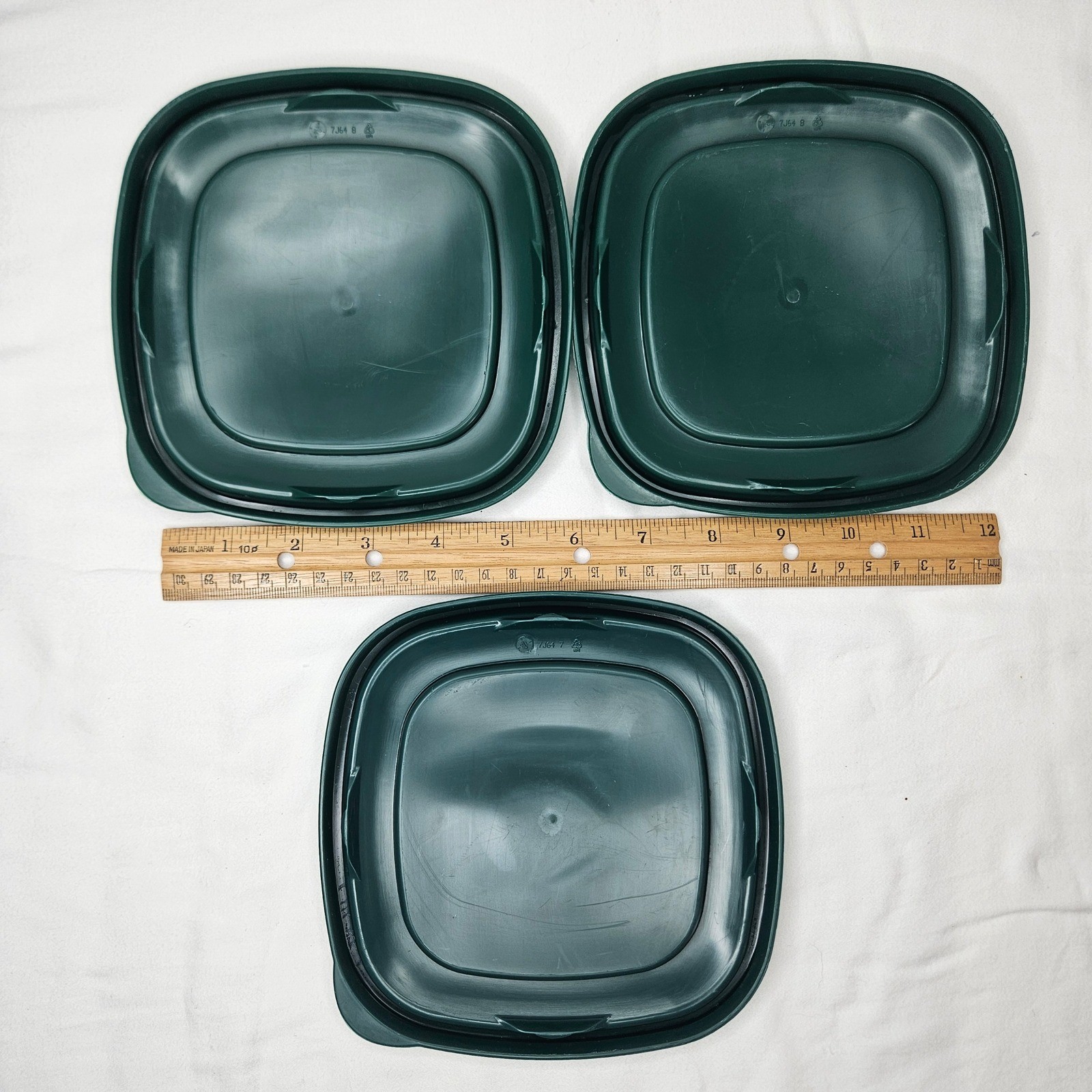 Rubbermaid 7J64 Replacement Lids Square Dark Hunter Green Set of 3 6 in