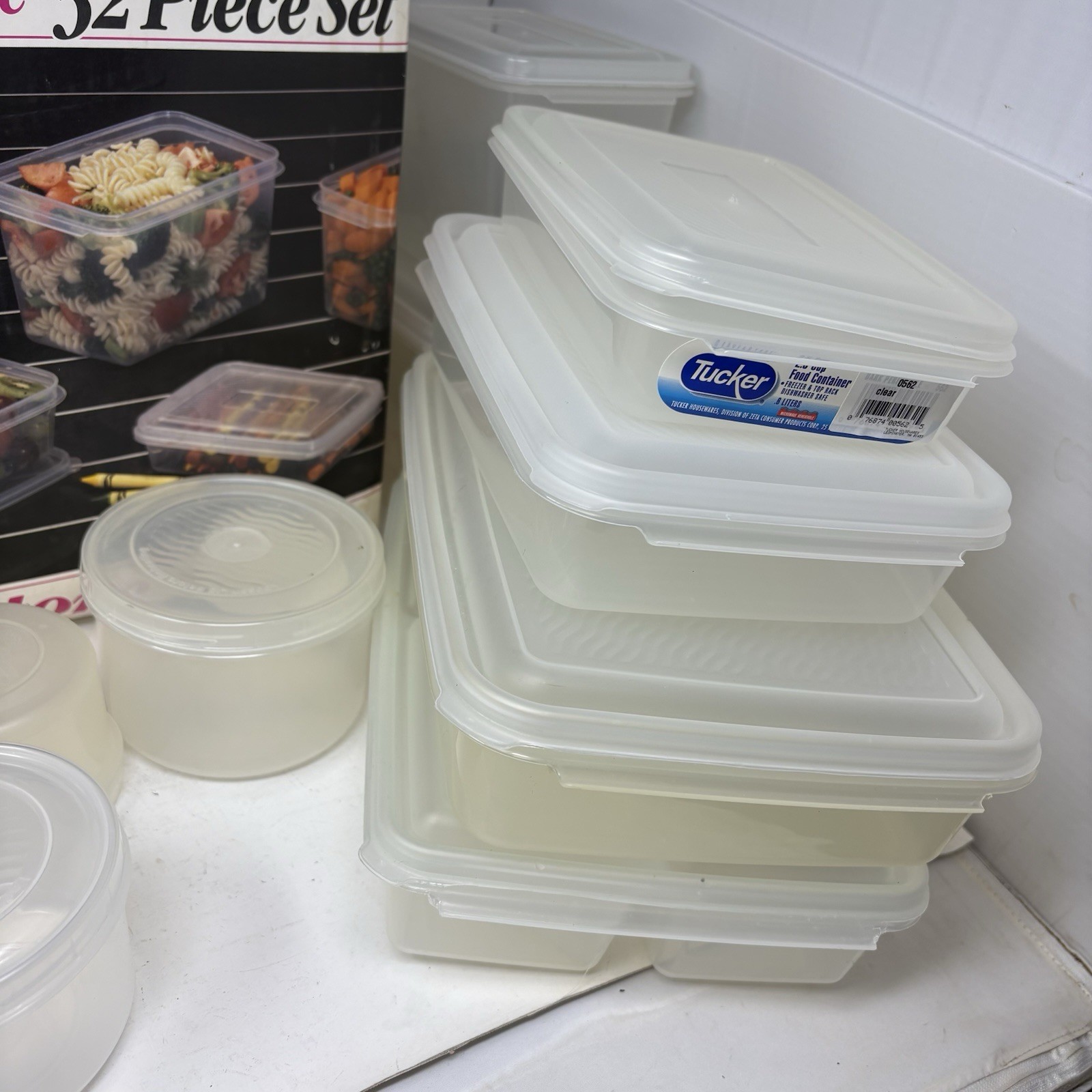Vintage Tucker Serve & Store 32 Pc Food Container Set – Missing 2 Pieces
