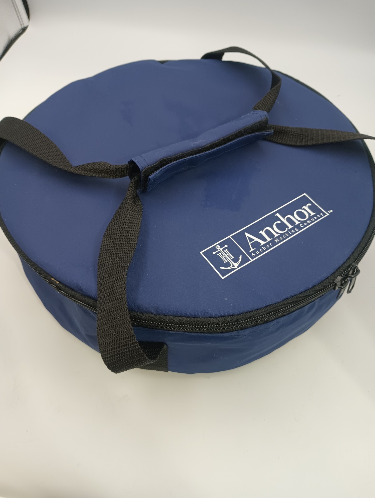 Anchor Hocking Insulated Carry Bag Food Carrier Glass Round Casserole 2 qt.