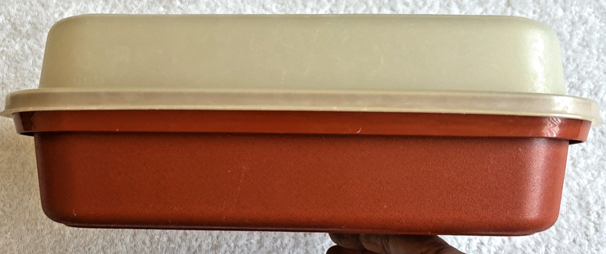 Tupperware Large Meat Marinator Server Paprika Red 1294-5. C3, Vintage GOOD!