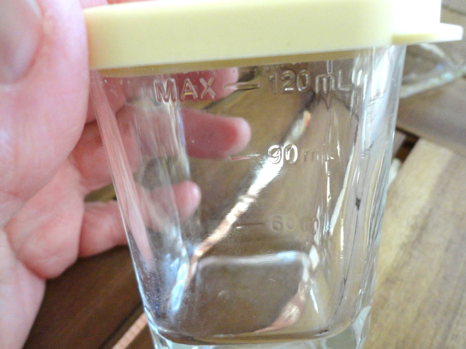 Mini Storage Glass Containers With Rubber Sealed Lids S/4 Graduated Markings