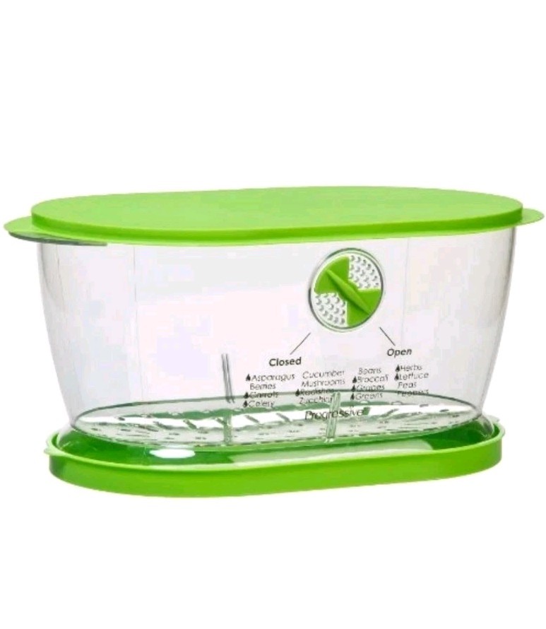 Progressive LKS-06 Lettuce/Vegetable Keeper/Colander, 4.7 Quarts, Green, Display