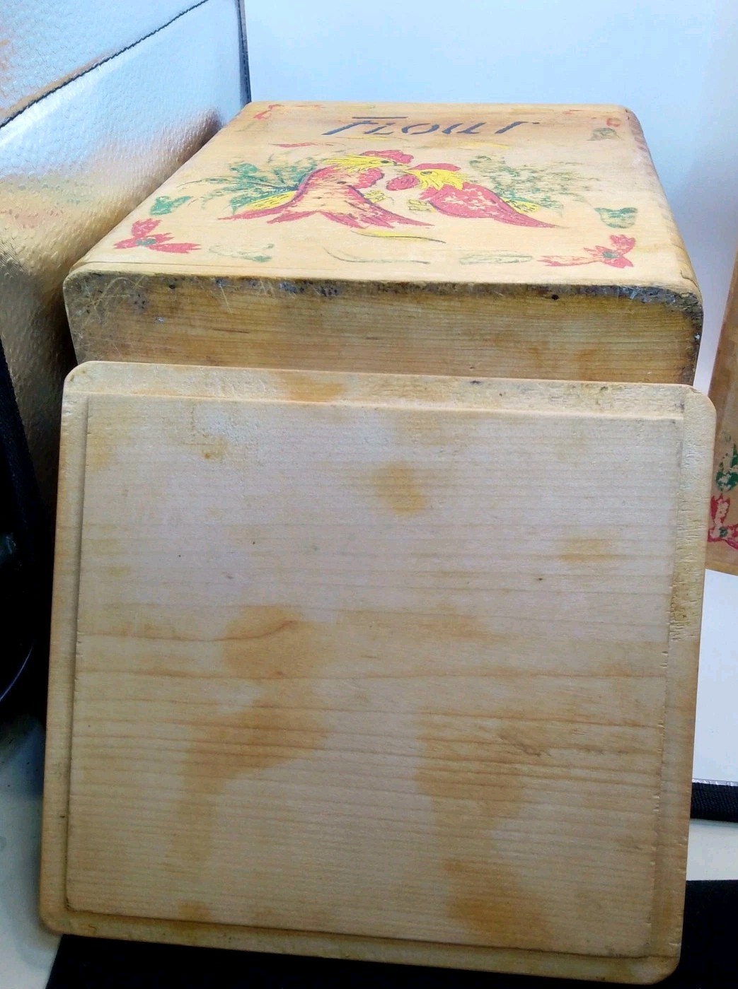 Vintage MCM Wooden Rooster Nesting Kitchen Canister Set Flour Sugar Coffee Japan