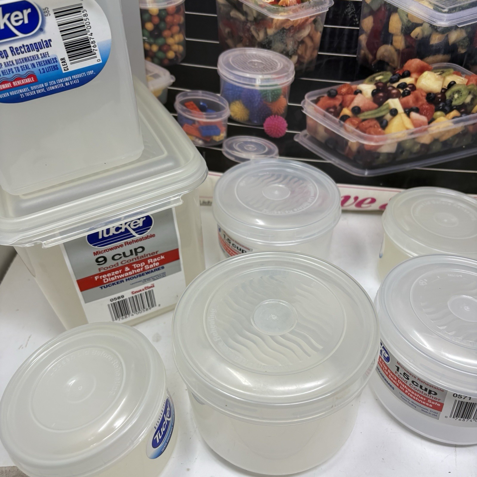 Vintage Tucker Serve & Store 32 Pc Food Container Set – Missing 2 Pieces