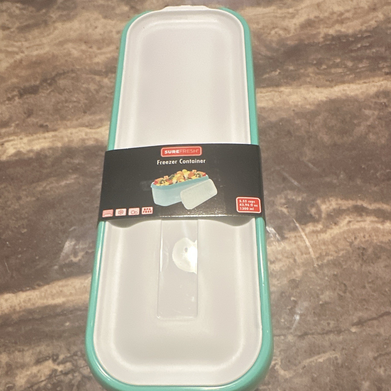SureFresh 5.5 Cup (1300 ml) Plastic Freezer Container Set, White/Green Snap Lid