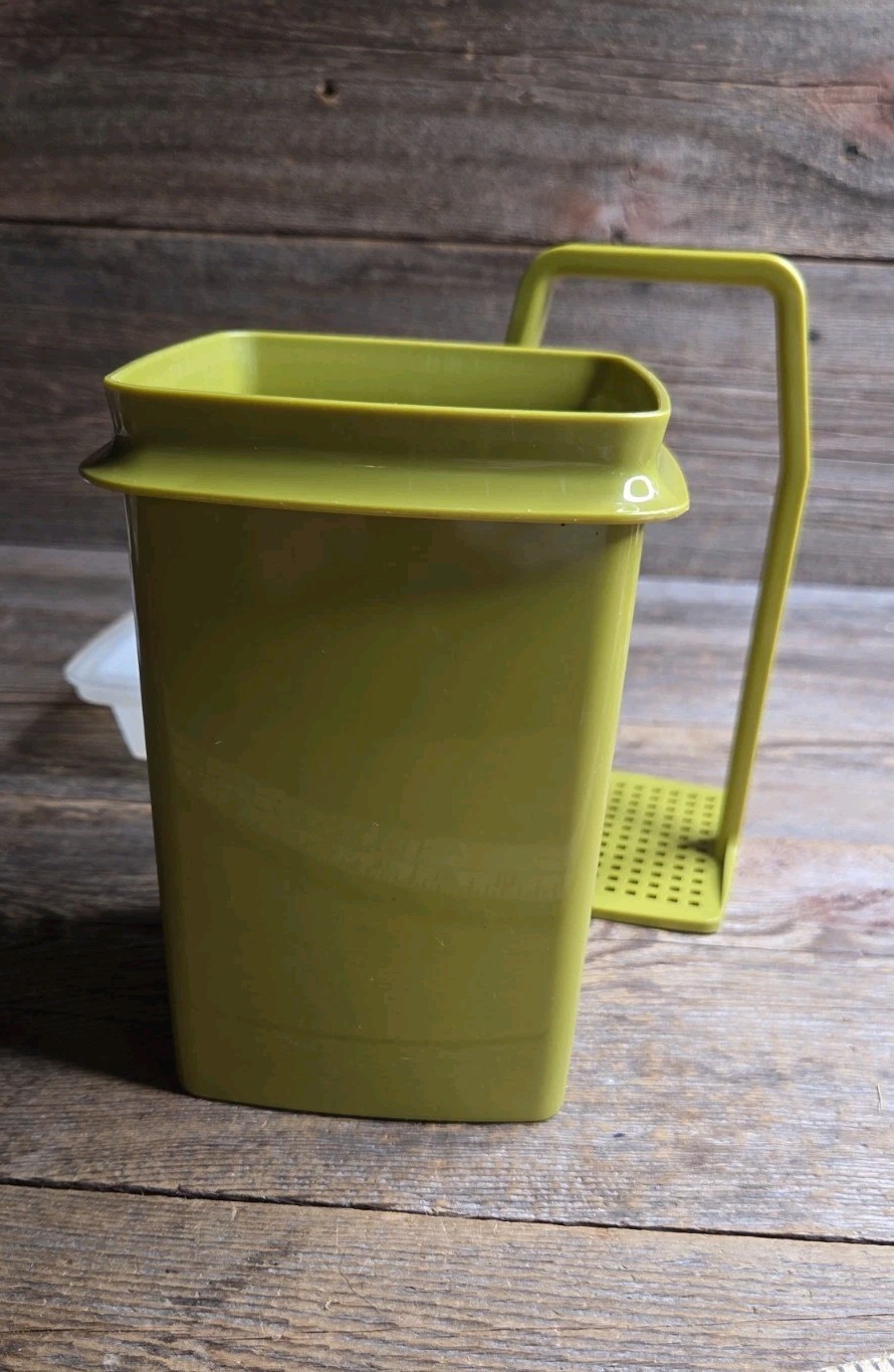 Tupperware 3 Piece Pick A Deli Container Pickle Keeper Avocado Green
