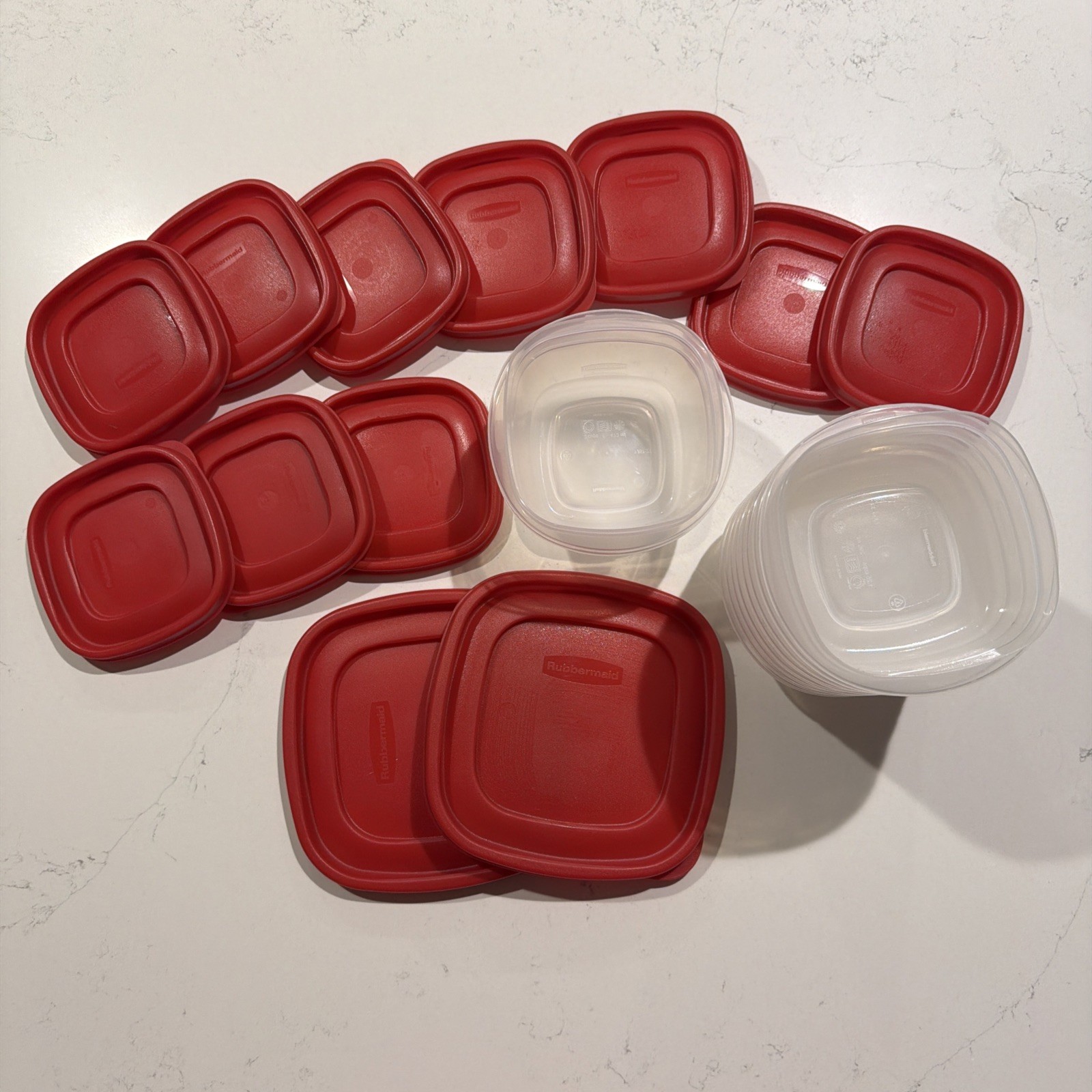 Rubbermaid Easy Find Lids Storage Containers 1.25 Cup x8-2 Cups x2 W Lids Read