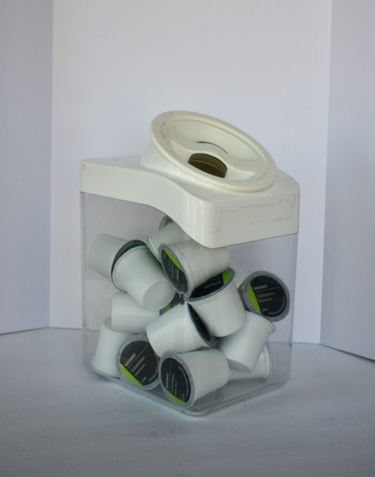 CLICKCLACK AIR TIGHT PANTRY STORAGE CONTAINER W/ LID WHITE 4.5 QTS