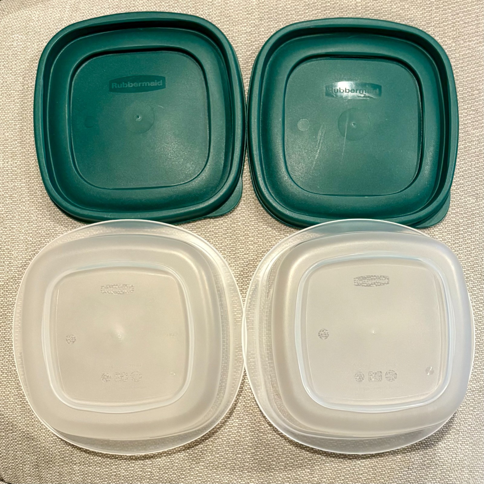 Rubbermaid Set of 2 Servin’ Savers – 3 & 5 cups size – Dark Green Lids
