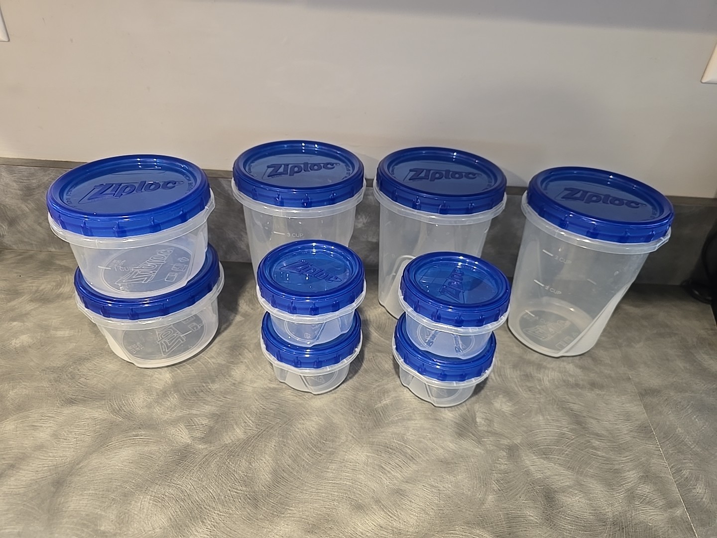 Ziploc Twist n Lock Round Plastic Storage Containers w/Lids 24 Piece Set