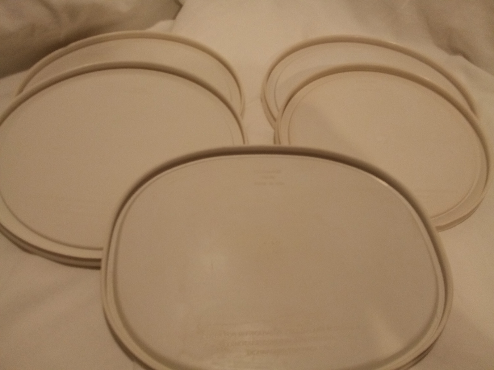 Corning Ware 5 pack of French White Plastic Lids for Fridge/Freezer Storage. 