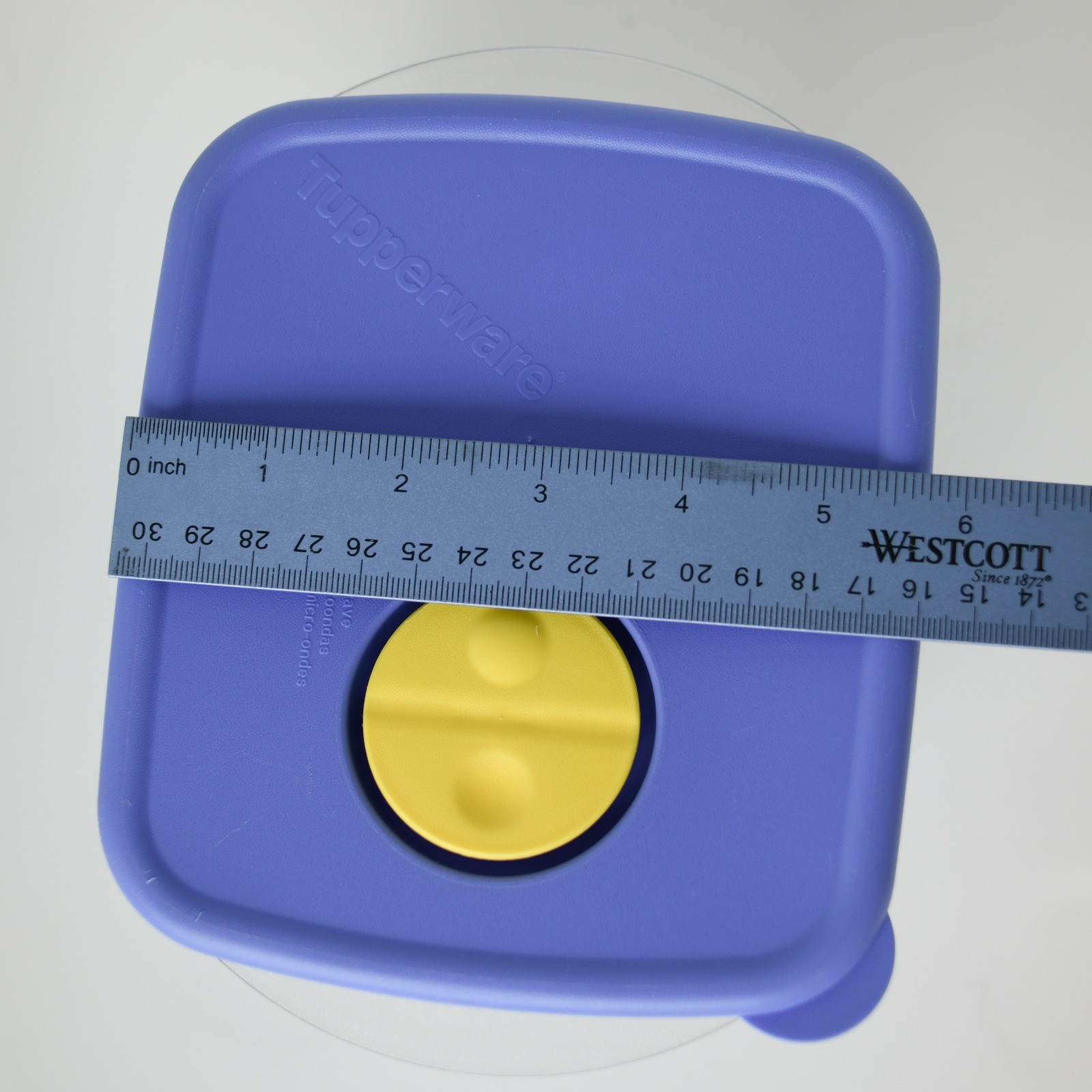 Tupperware Rock N Serve Medium Container + Lid 6-1/4 Cup 3384A-3 Blue