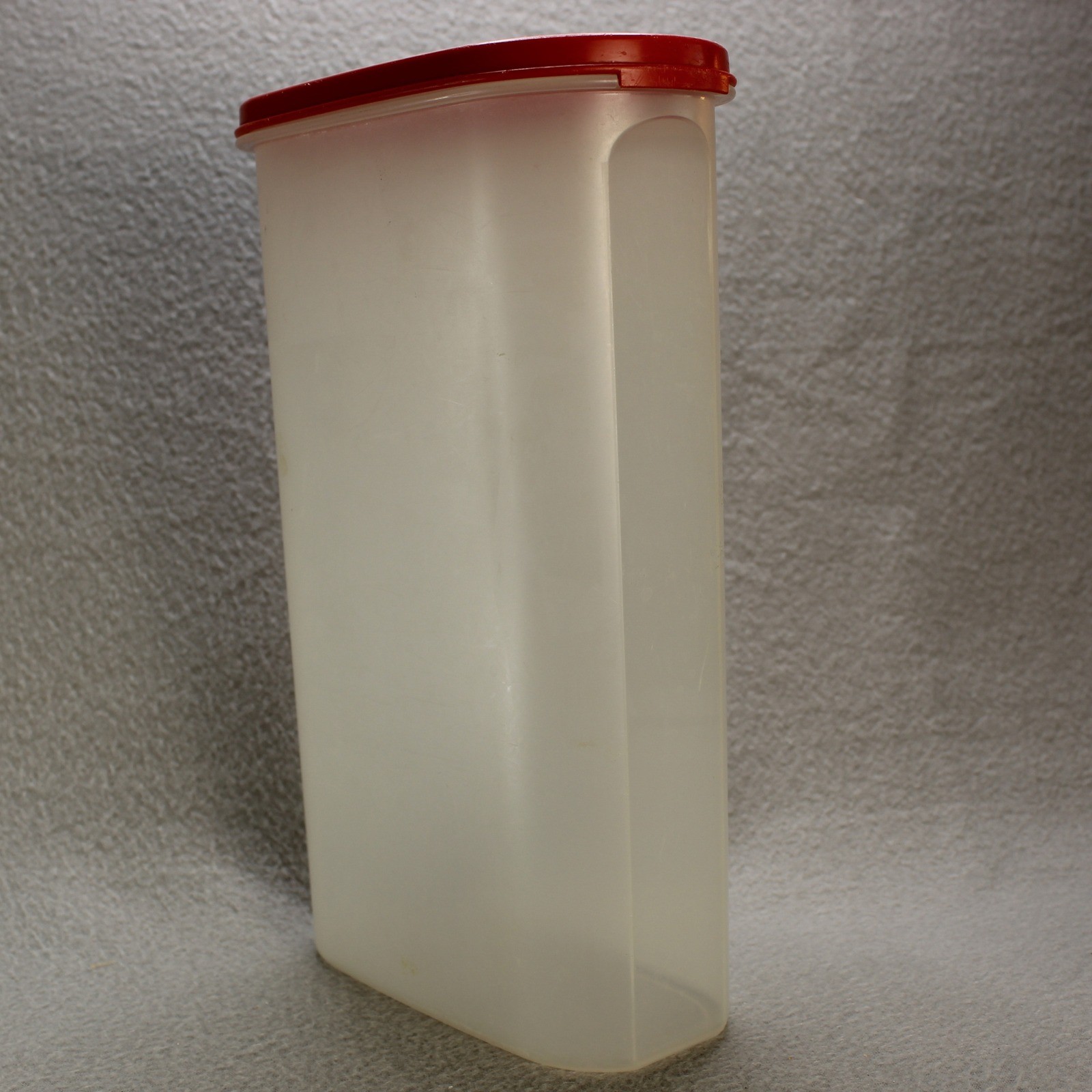 Tupperware Modular Mate Oval 5 Container Red Lid 12.25 Cup Good Vintage Storage