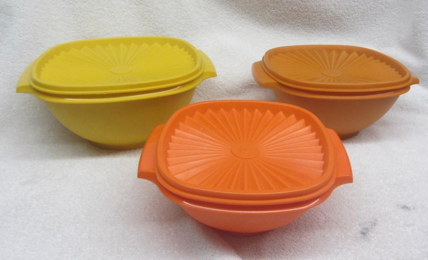 Vintage Tupperware #836 #838 #840 Servalier Square Nesting Bowls Sunburst Lids