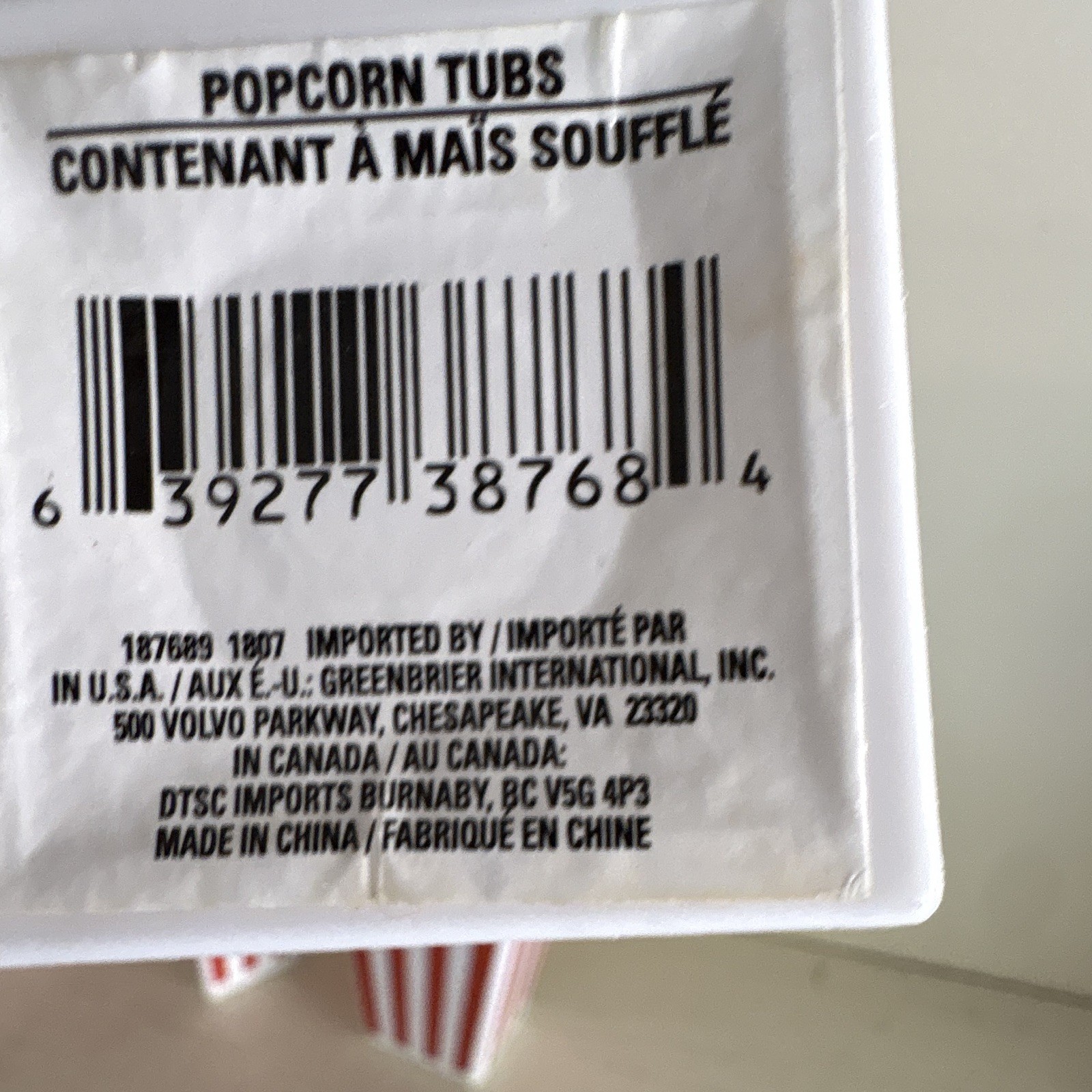 Set of 4 Red/White Striped Plastic Reusable Popcorn Tubs 8x7x4.5in