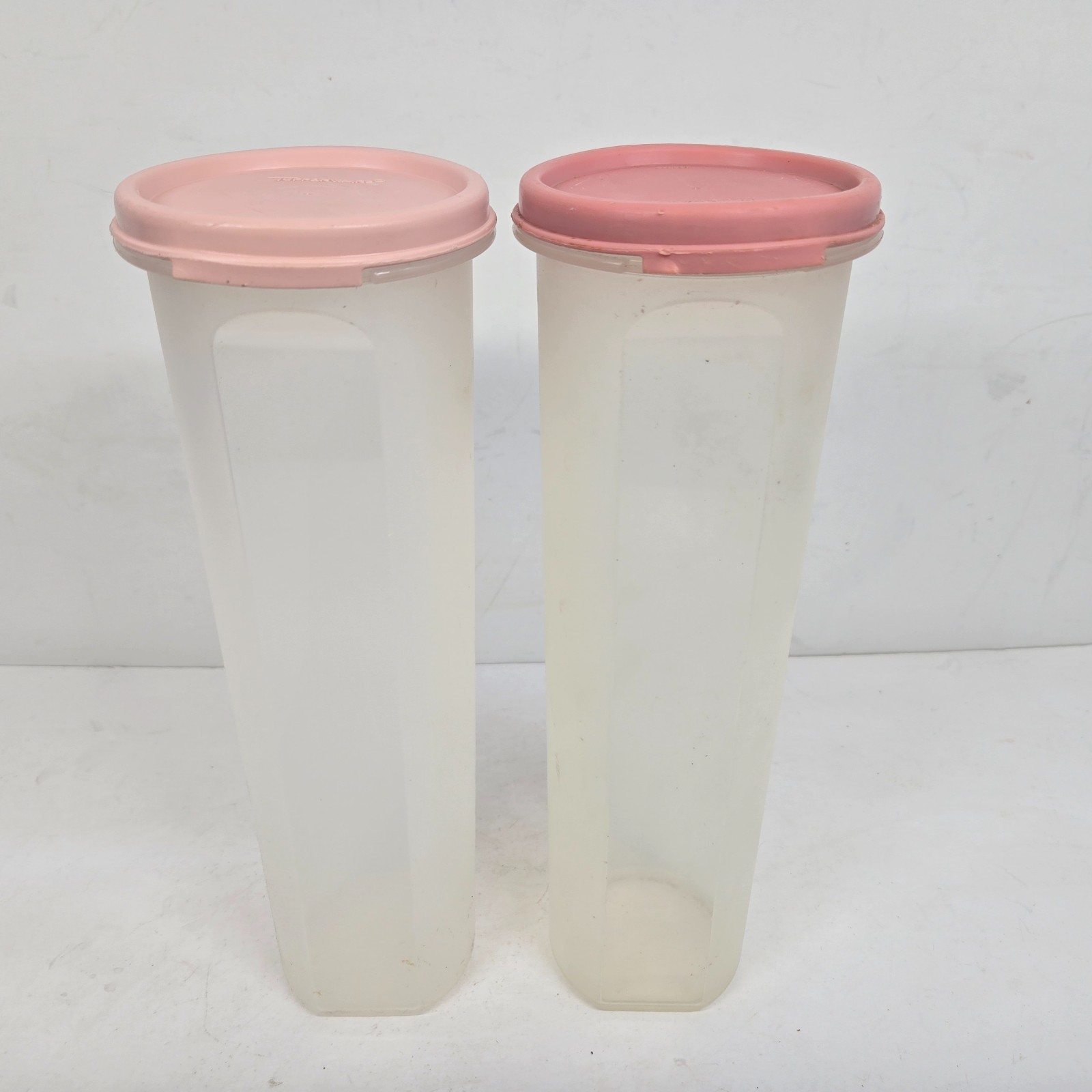 Vintage Tupperware 1661-7 Spaghetti Cracker Keeper Storage Lot 2 1607-11 Lids