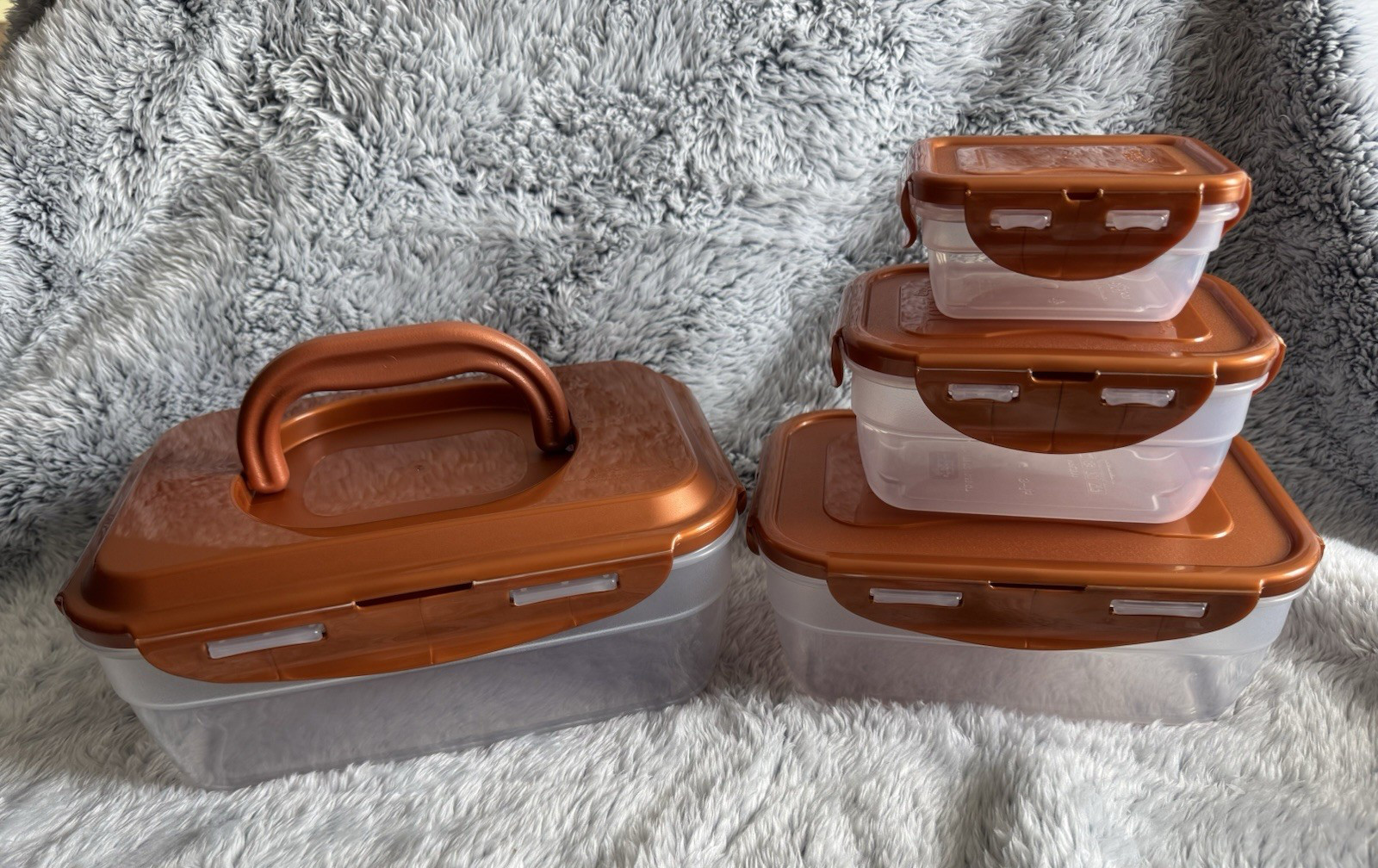 LocknLock 4 Piece Nestable Rectangle Storage Set COPPER largest w/handle – NEW