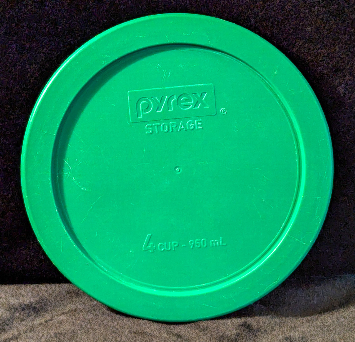 Pyrex Plastic Storage Replacement Lid Cover 4 Cup Kelly Green