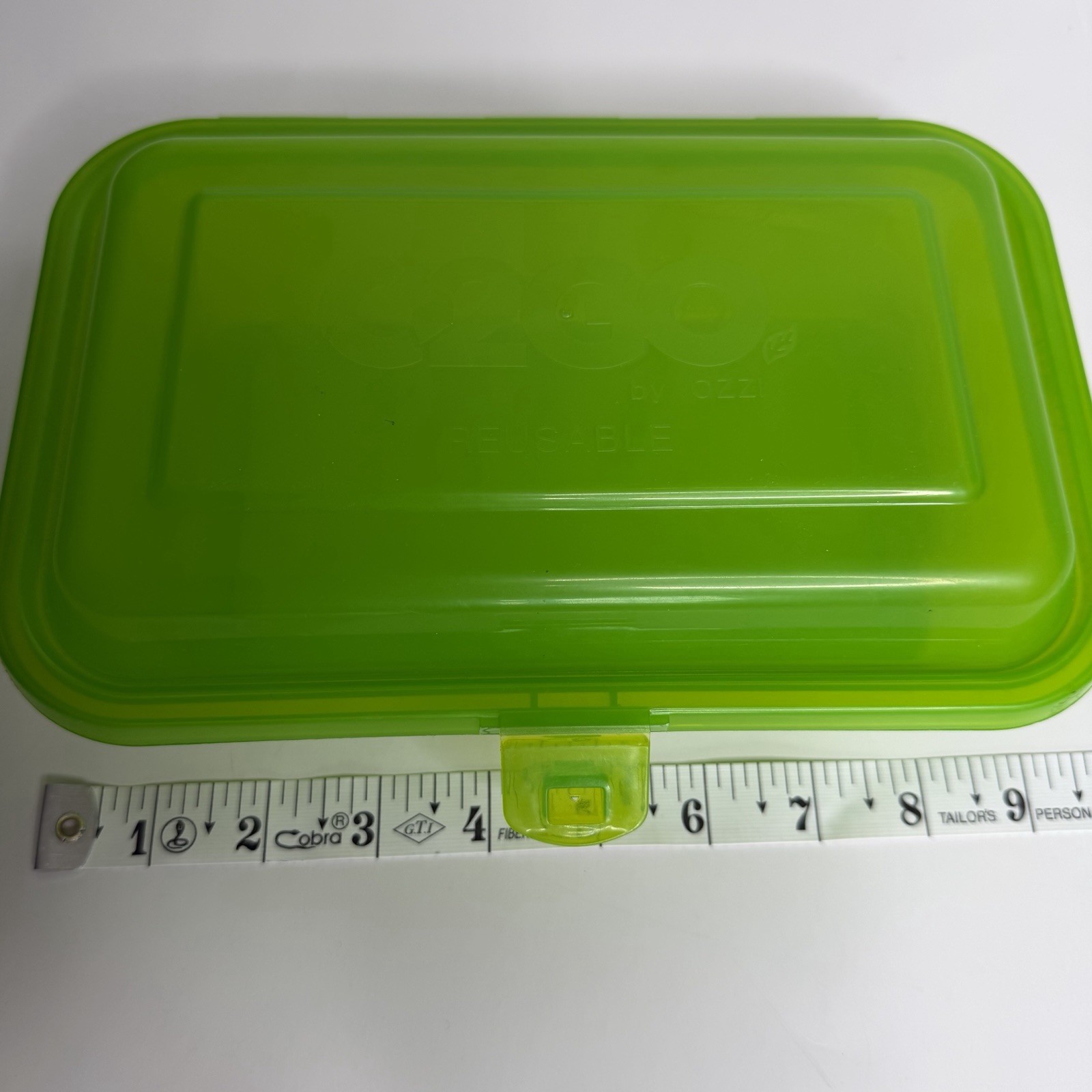 BPA FREE-NSF-OZZI Reusable Containers Heavy Duty Plastic Snap Lid Green 9″x6″x3″
