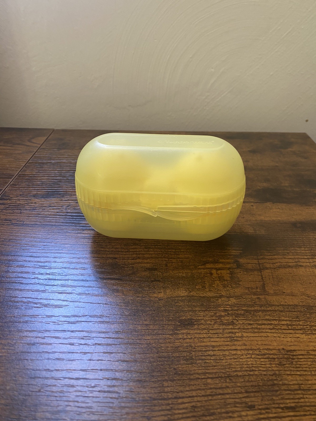 Tupperware Hinged Hard Boiled Egg Keeper In Yellow