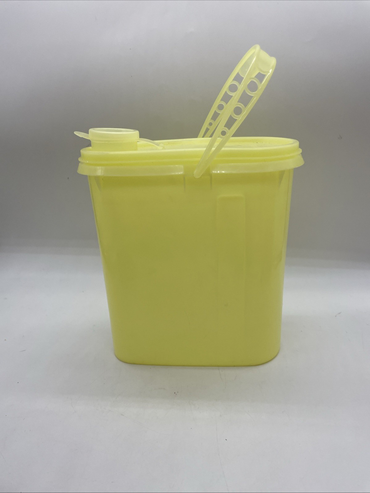 Tupperware Yellow Modular Oval Container Pour Spout Lid Handle 7 Cup Vintage