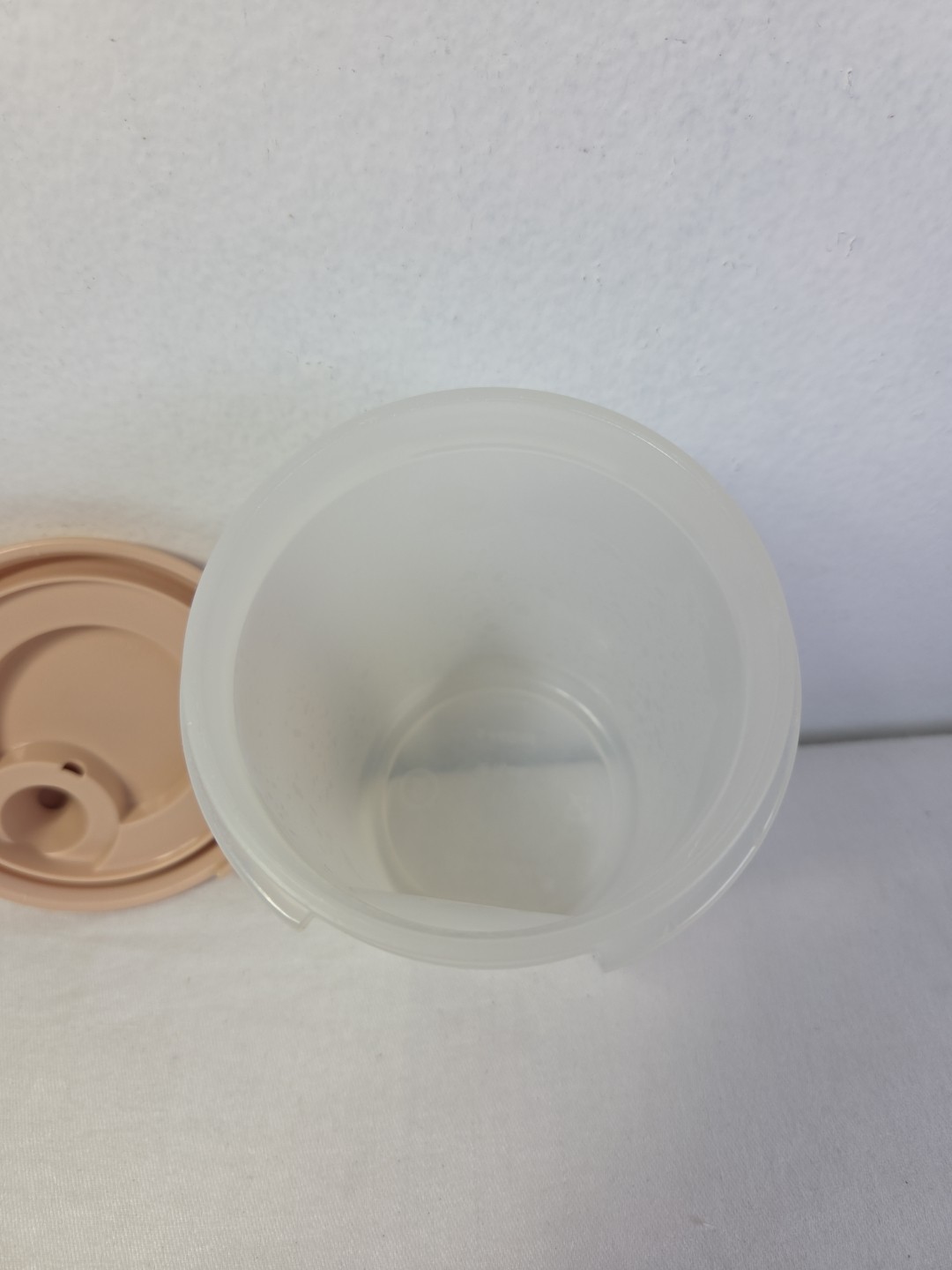 Tupperware Modular Mate Container with Pink Easy Pour Lid / Spout