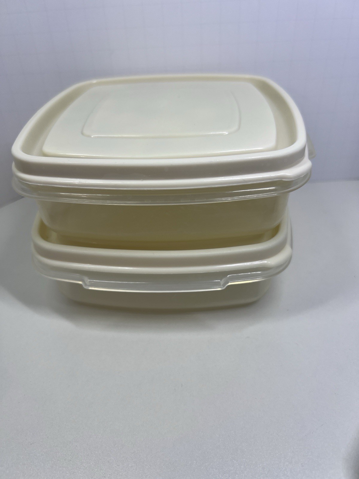 Vintage Rubbermaid Servin Saver #1 – 2 Cups – Lot Of 2 Sandwich w Lids Almond