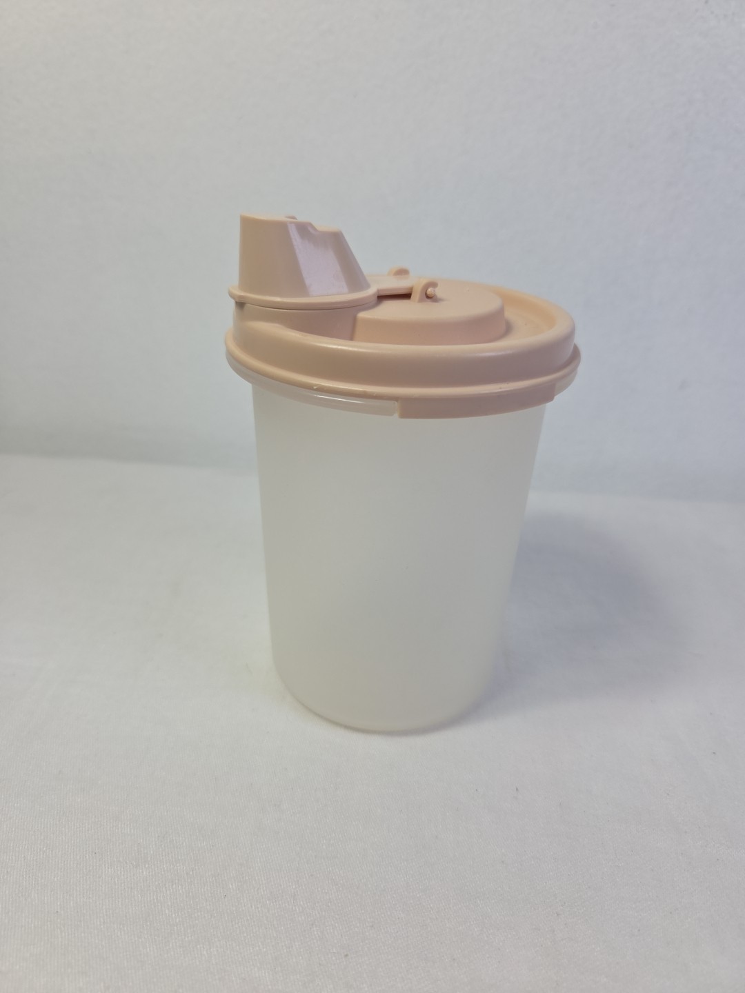 Tupperware Modular Mate Container with Pink Easy Pour Lid / Spout