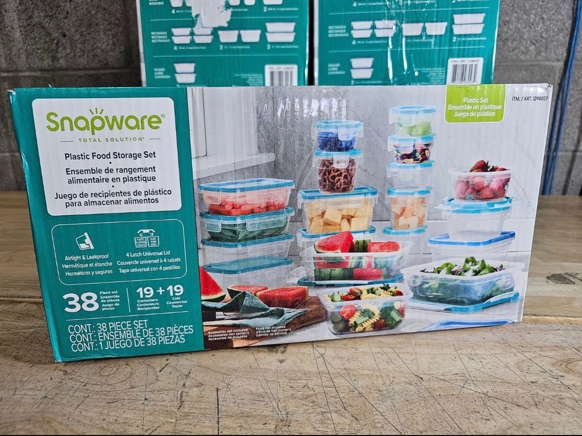 Snapware 38 pieces Plastic Food Storage Set 1298037 1137815 Open Box