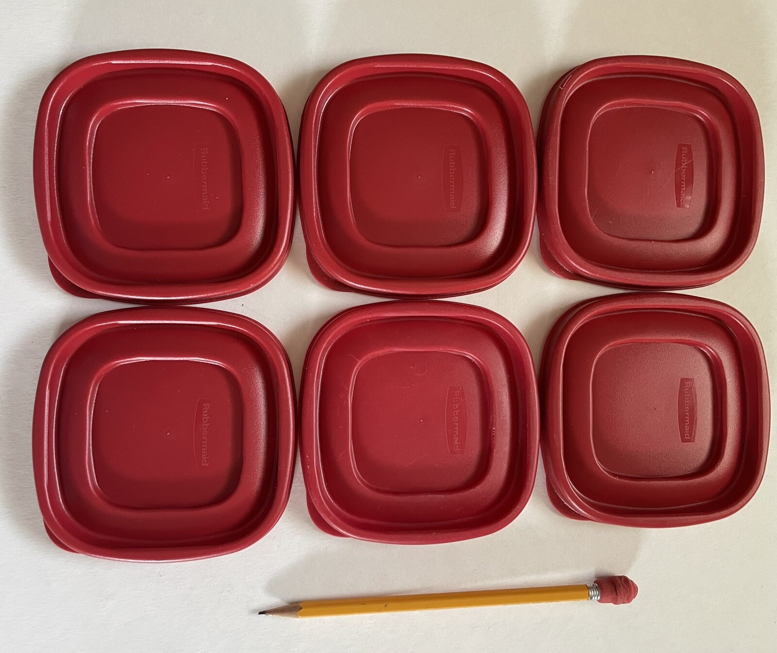6 Rubbermaid Red Easy Find 7J58 Replacement Lids 4.25” Square