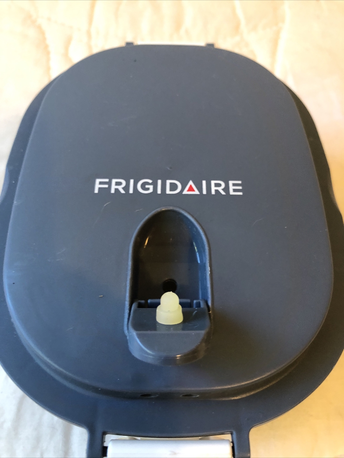 Smart Planet Lunch Box Double-Decker Meal Kit Compartment Frigidaire