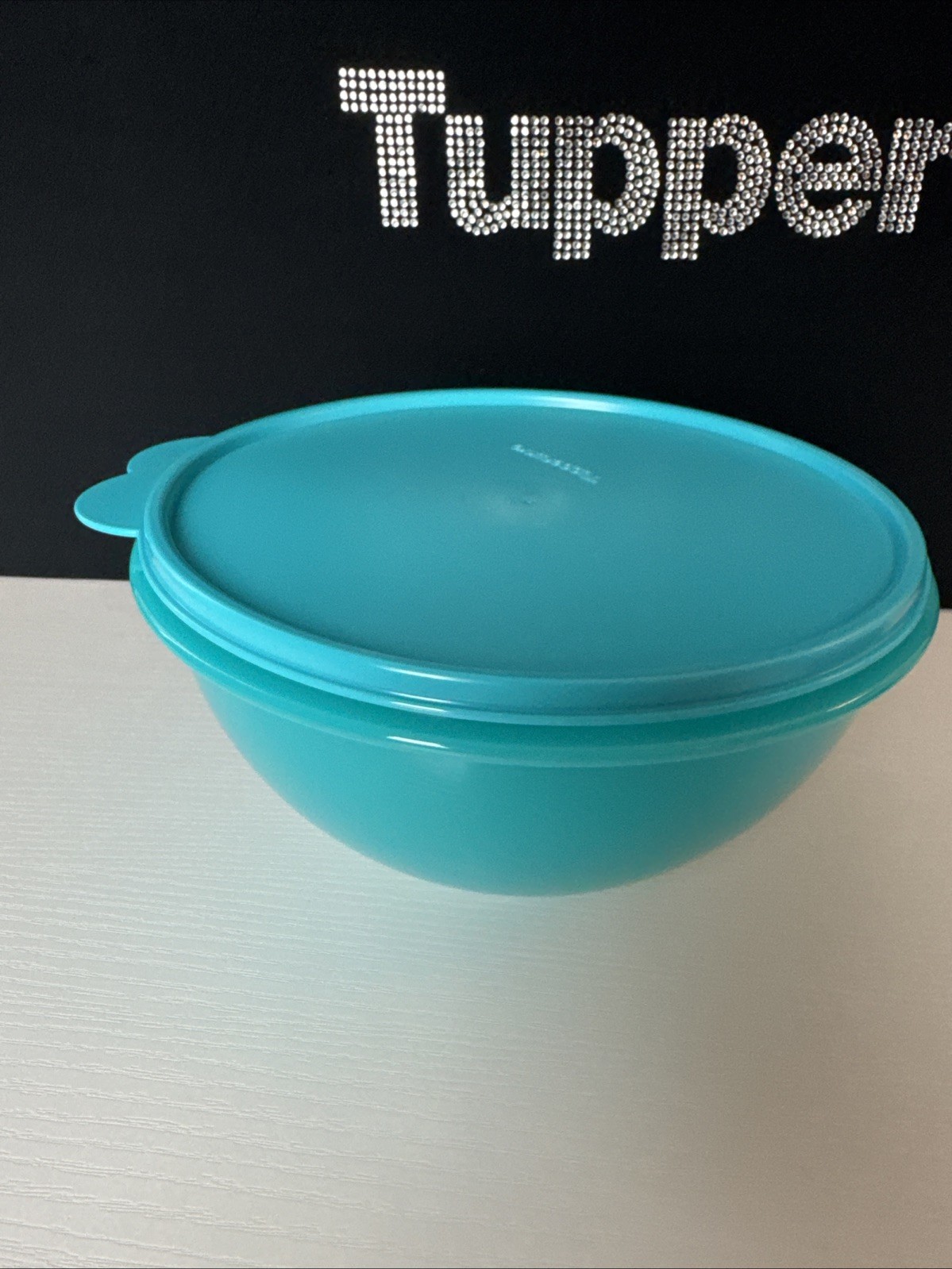 Tupperware Wonderlier Bowl Matching Seal 7.5 Cup Mixing bowl Light Blue Teal!