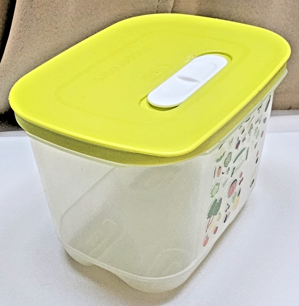 Tupperware 1.8L Rectangle Food Storage Bowl MPN 7286B-2 Air Vent Lid MPN 7287B-2
