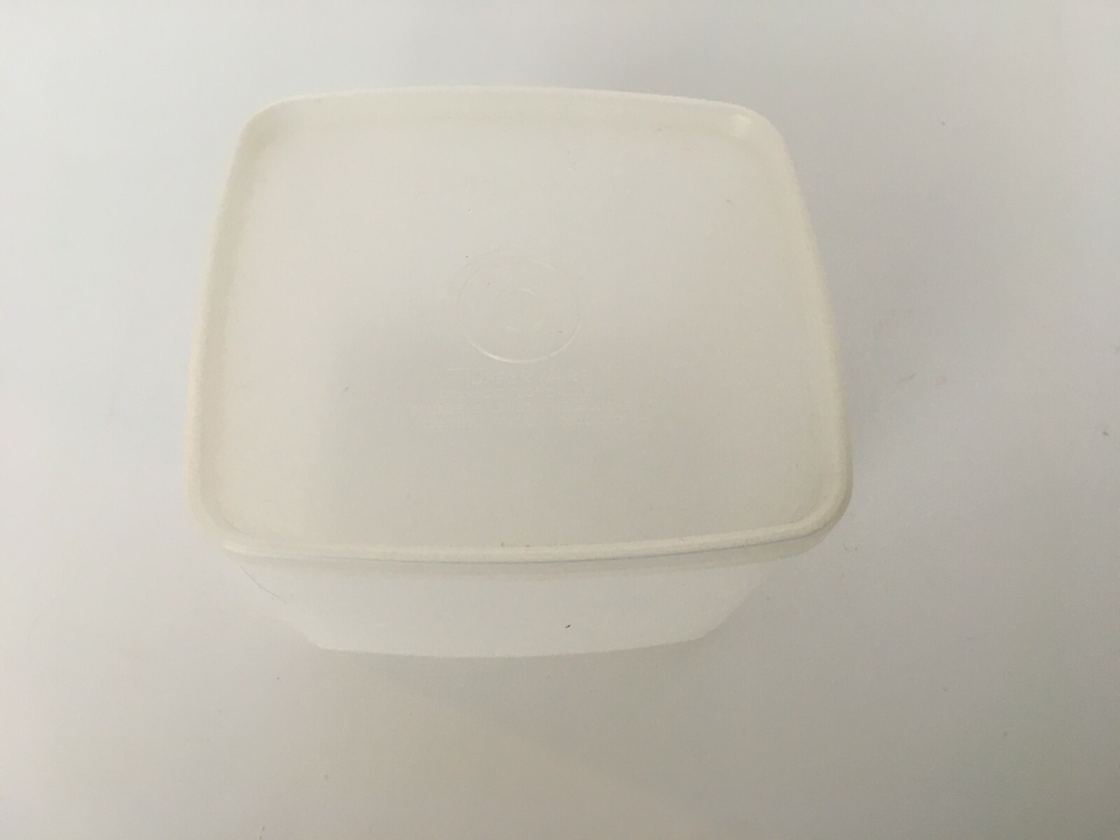 Tupperware Storage Container Medium 312 Work Lunch Kitchen Organization Square