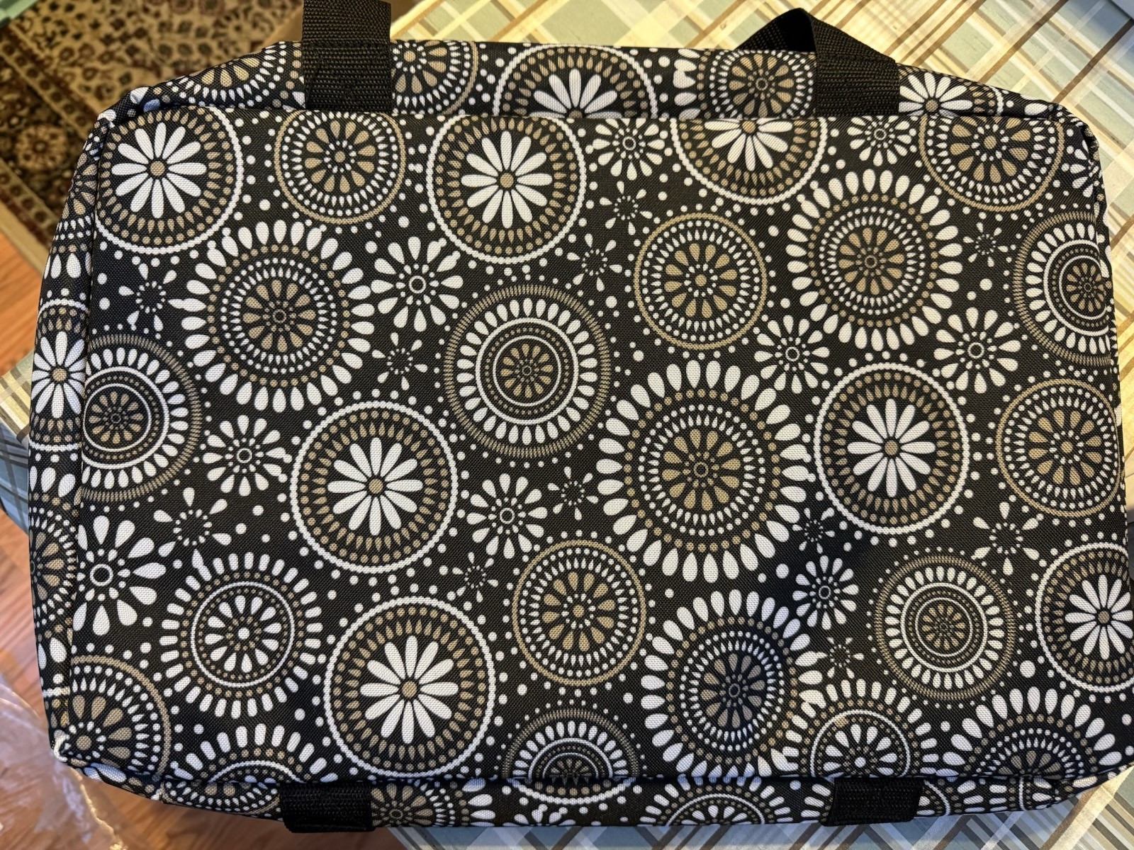 New Insulated Casserole Carrier Tote Thermal Travel Bag Black Medallion Handles