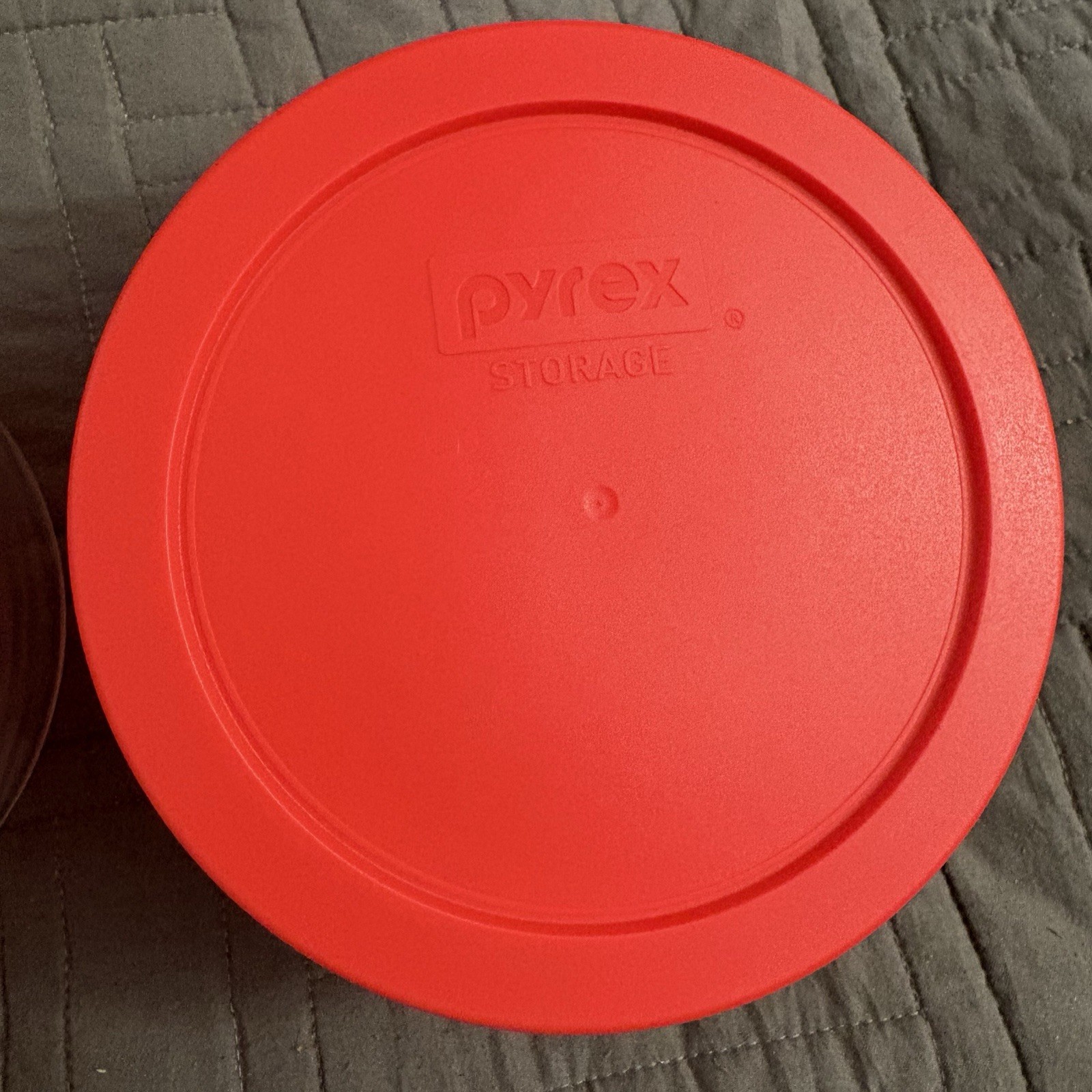 Pyrex 7201 4-Cup Round Glass Storage Bowl with Red Lid – Made in USA – Lot of 2