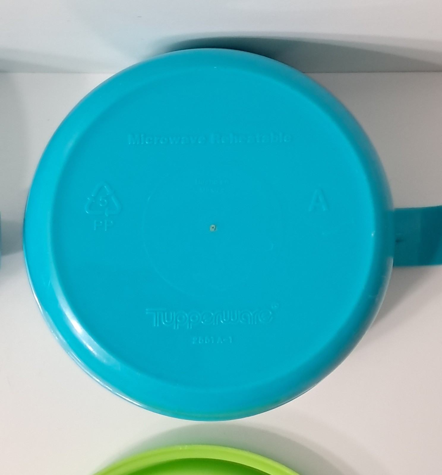 Tupperware Toddlers Bowl Set 2/8 Oz Each Teal Blue Lime Lids Handles 2251A A10