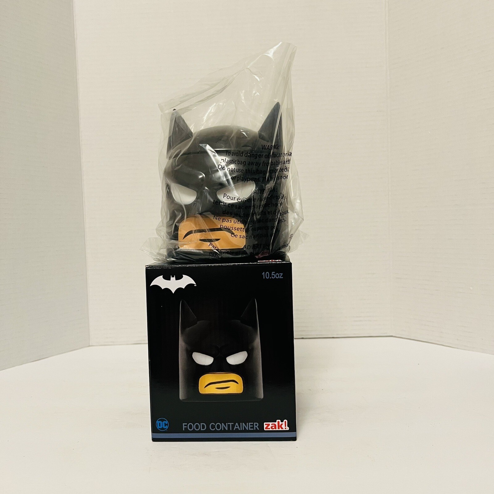 Batman DC Comics Lunch Box 10.5oz Food Container Hot or Cold Zak Designs Snacks