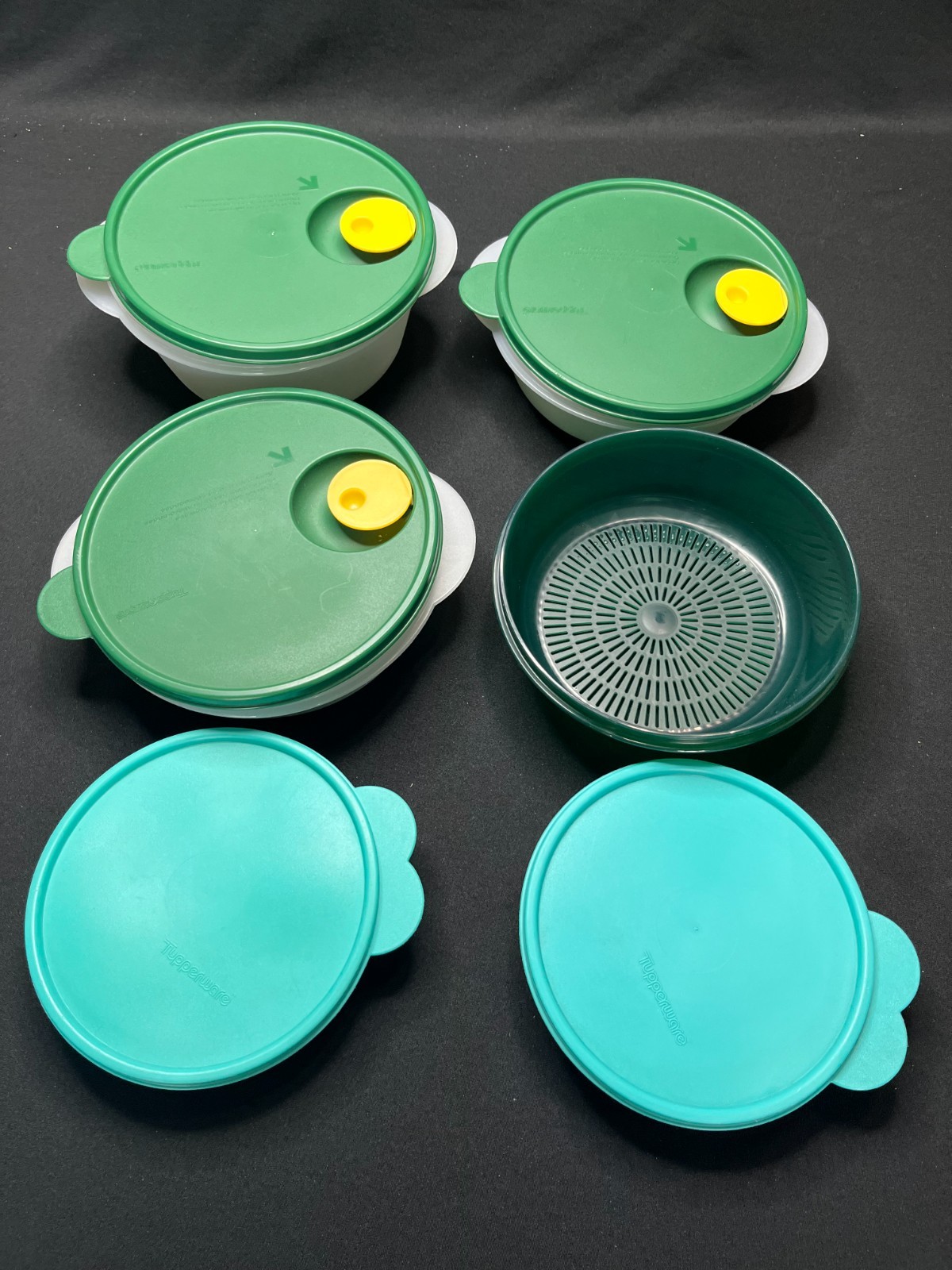 Tupperware Microwave Lot – 5 Bowl Set with 5 Lids & Vegetable + Divider Steamer