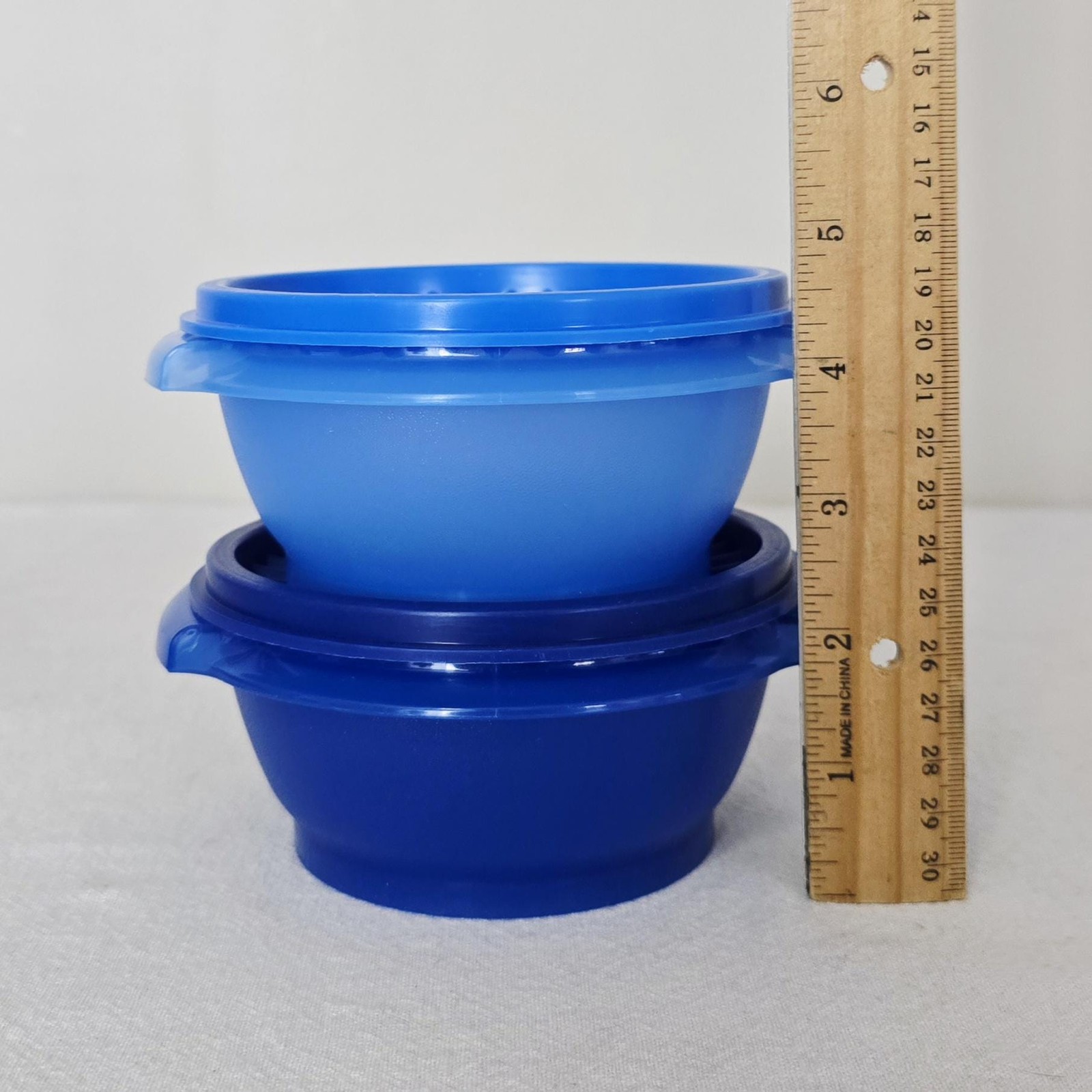 Tupperware Servalier Bowls 1 1/4 Cup With Seals Set Of 2