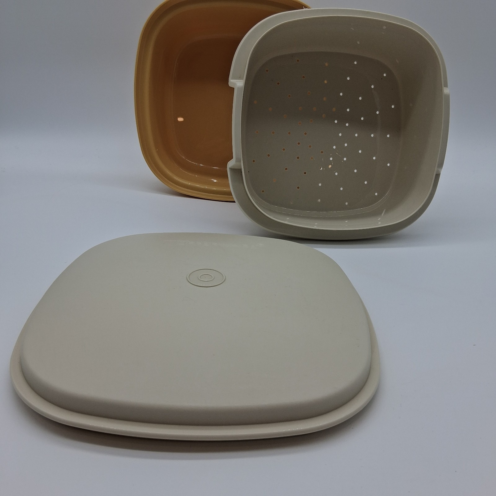Vintage 3 Quart Tupperware Harvest Gold Steam N Store Steamer 888 Strainer w Lid