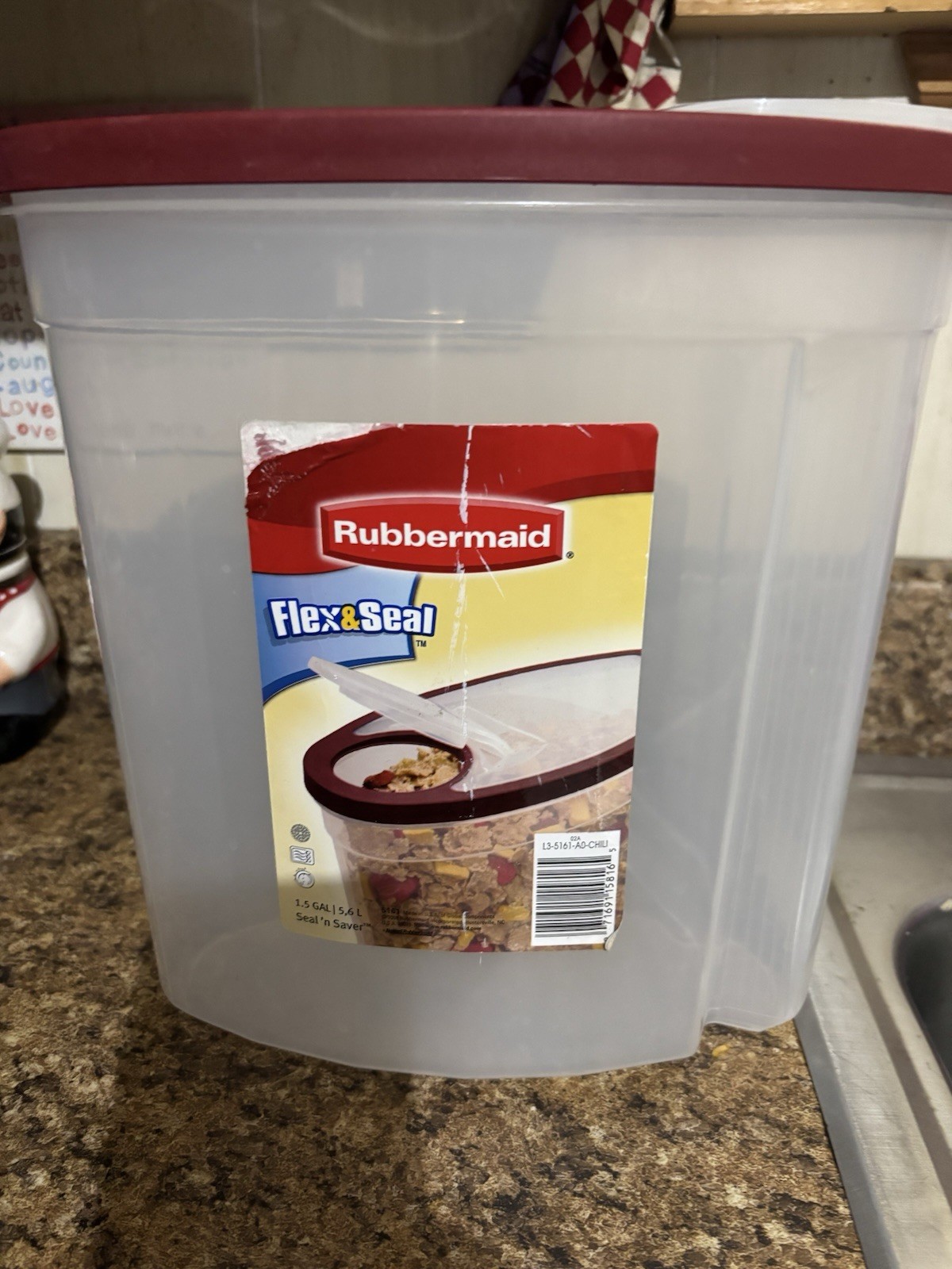 Rubbermaid Flex and Seal Cereal Keeper Food Storage Container 1.5 Gallon 5.68 L